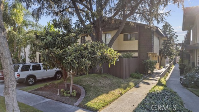Property photo of 331 N Isabel ST