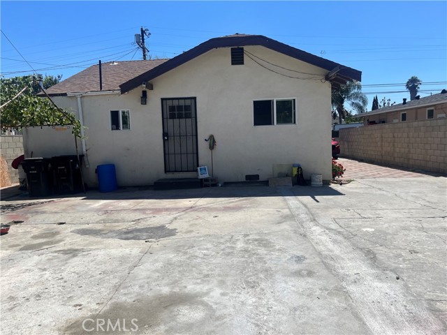 Property photo of 1317 E 108th ST