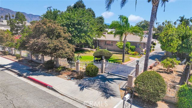 Property photo of 1900 Mountain AV