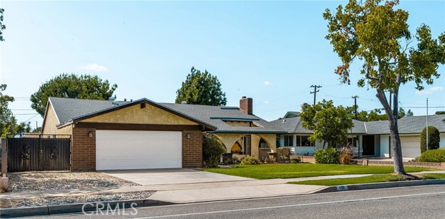 Property photo of 982 N Shaffer ST