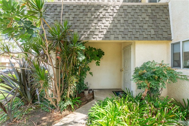Property photo of 19036 Kittridge ST