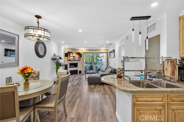Property photo of 5550 Owensmouth