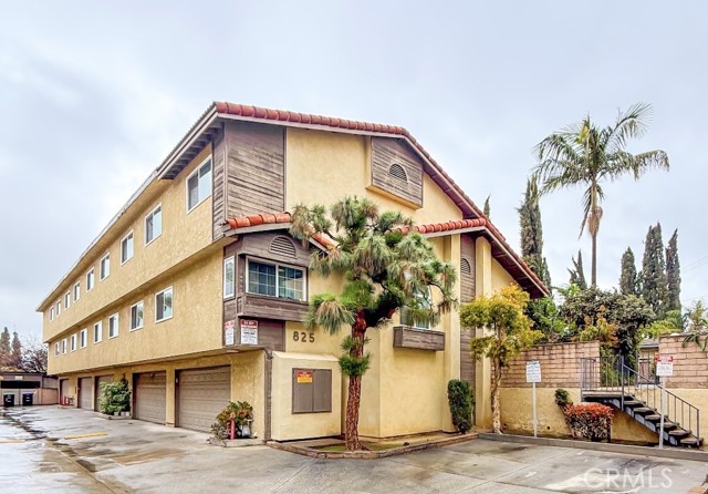 Property photo of 825 E Newmark AV