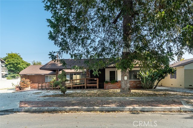 Property photo of 700 S Mariposa ST