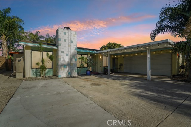 Property photo of 571 Oriole