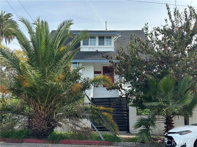 Property photo of 152 N Benton