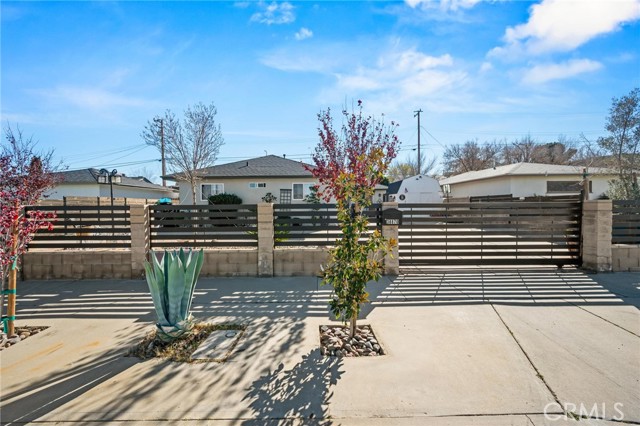 Property photo of 38870 Foxholm DR