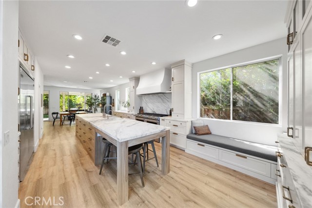 Property photo of 26589 Evergreen AV