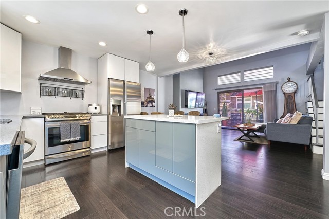 Property photo of 957 W Imperial