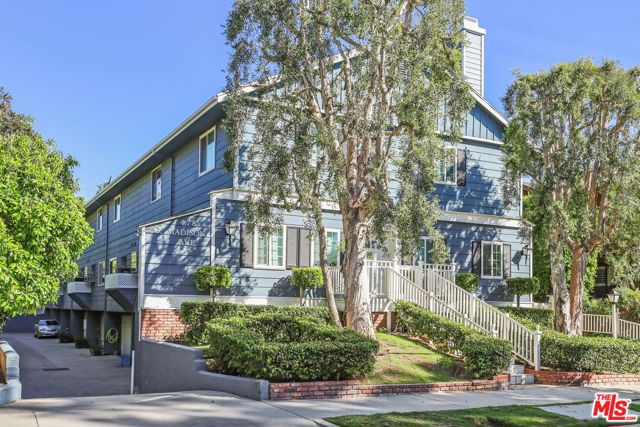 Property photo of 478 S Madison AV