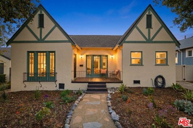 Property photo of 1667 N Allen AV