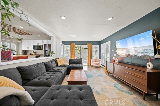 Property photo of 148 S Seneca CR