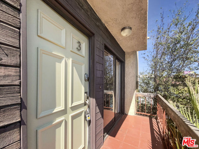 Property photo of 14735 Victory BL