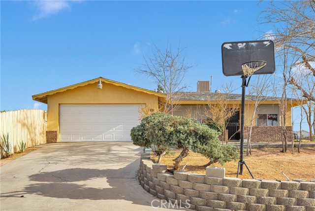 Property photo of 15539 Topango Rd.