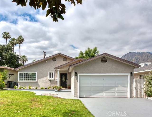 Property photo of 2407 E Woodlyn RD