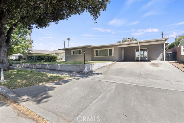 Property photo of 7042 Rainbow CT