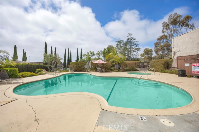 Photo of 382 S Miraleste Dr