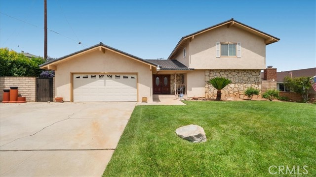 Property photo of 860 Knollwood DR