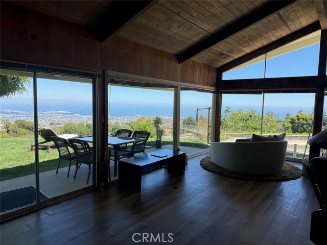 Property photo of 3111 Deluna DR