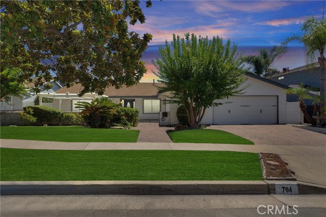 Property photo of 704 E Barkley AV