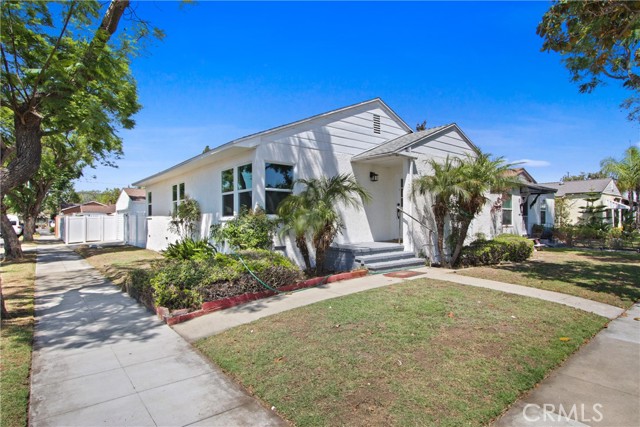 Property photo of 1801 E Curry ST
