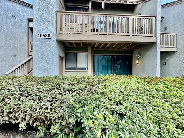 Photo of 10580 Lakeside Dr
