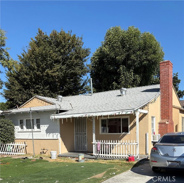 Property photo of 15445 Archwood ST