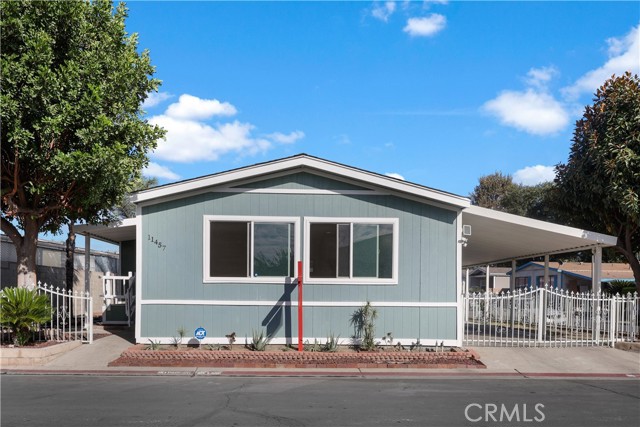 Property photo of 11457 Brunswick LN