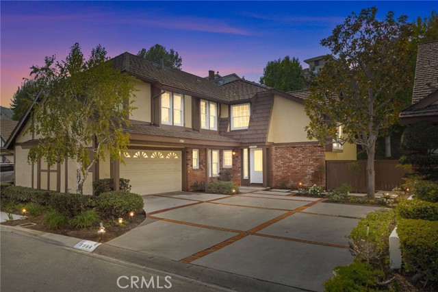 Photo of 5984 E Avenida La Vida