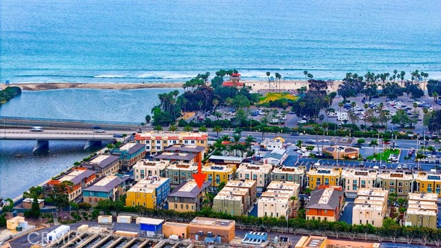 Property photo of 985 Doheny WY