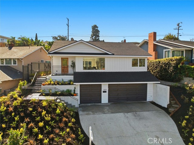 Property photo of 205 Vista Del Parque