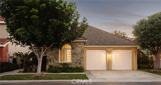 Property photo of 19371 Woodlands