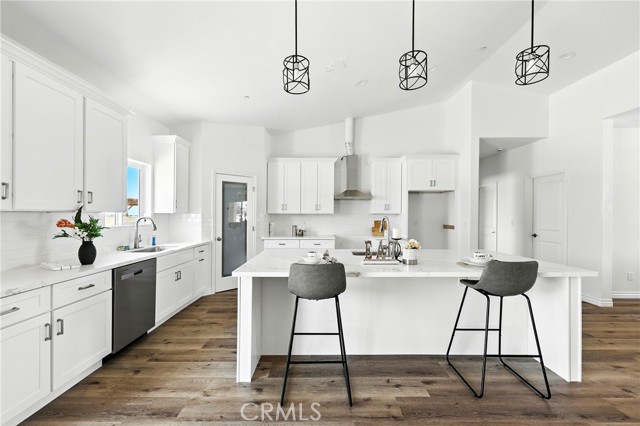 Property photo of 16920 Danbury Ave