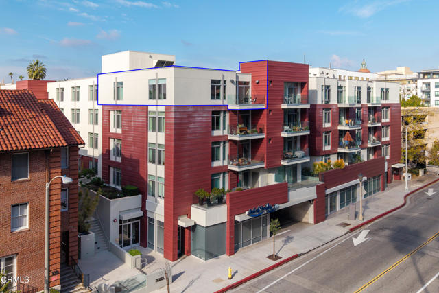 Photo of 133 S Los Robles Av