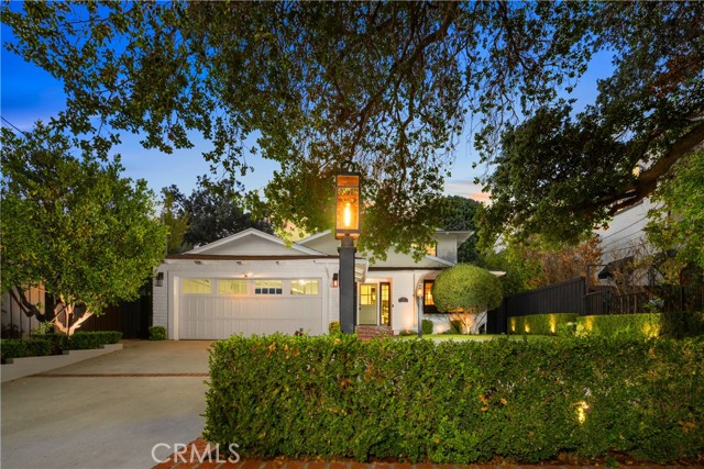 Property photo of 589 W Grandview AV