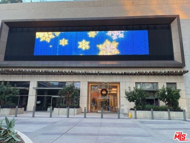 Property photo of 889 Francisco ST