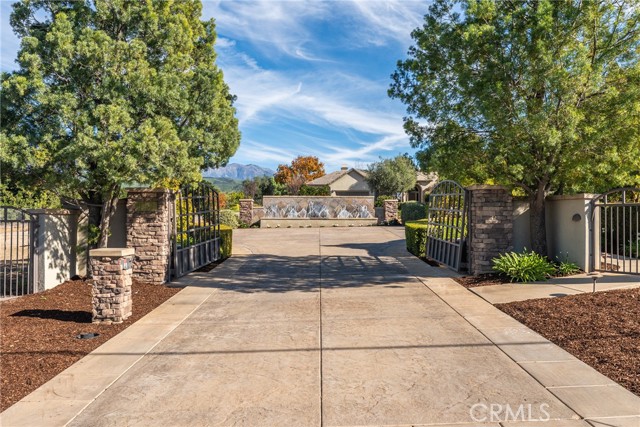 Property photo of 11489 Walnut ST