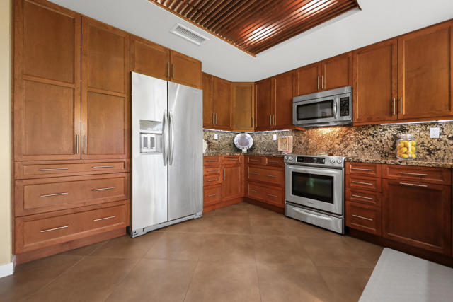 Property photo of 76745 Chrysanthemum WY