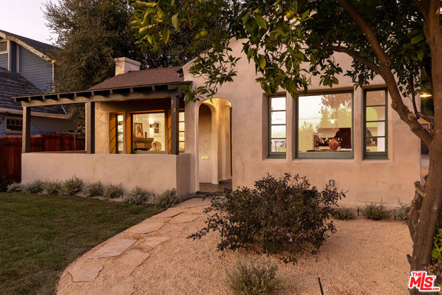 Property photo of 585 Mountain View ST