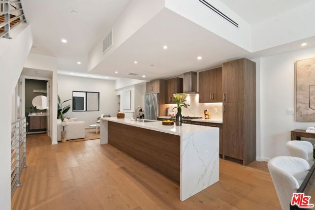 Property photo of 3803 S Verona CT