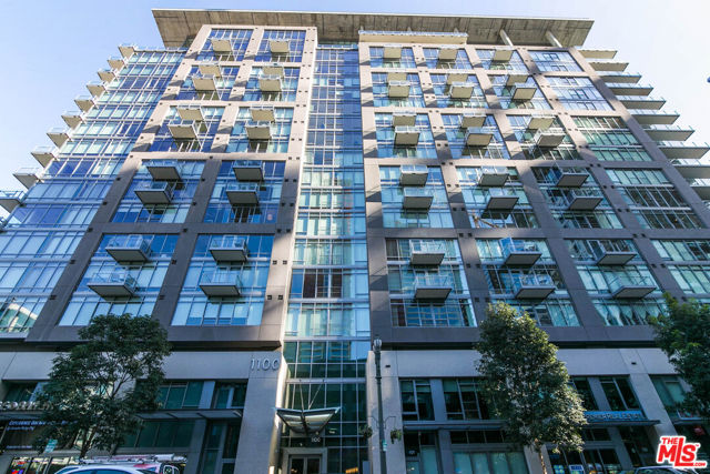 Property photo of 1100 S Hope ST
