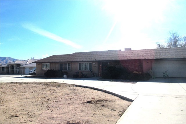 Property photo of 18169 Danbury AV