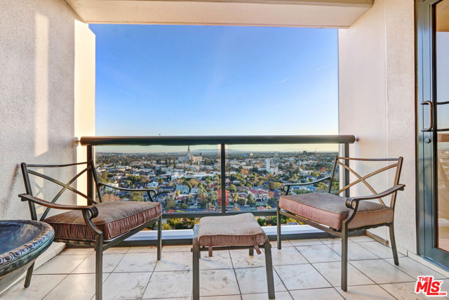 Property photo of 10724 Wilshire BL