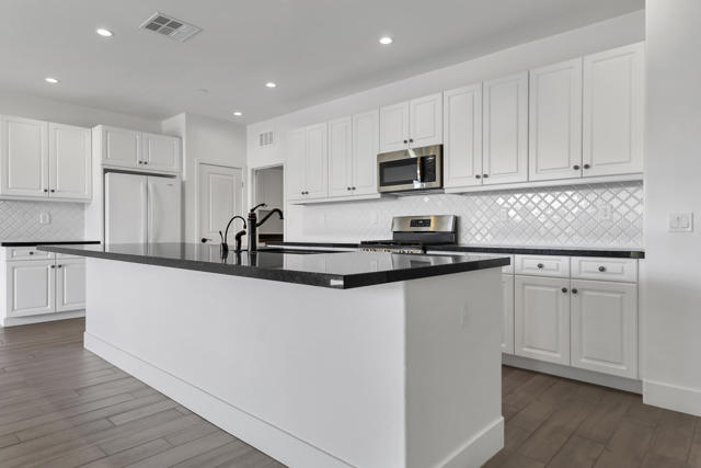 Property photo of 82410 Murray Canyon DR