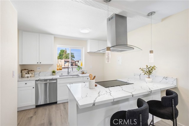 Property photo of 1000 W Macarthur BL