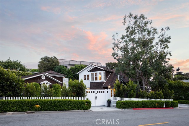 Property photo of 400 Catalina DR