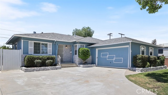 Property photo of 15403 Domart Avenue