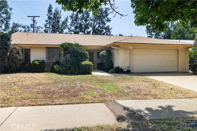 Photo of 10140 Cozycroft Av