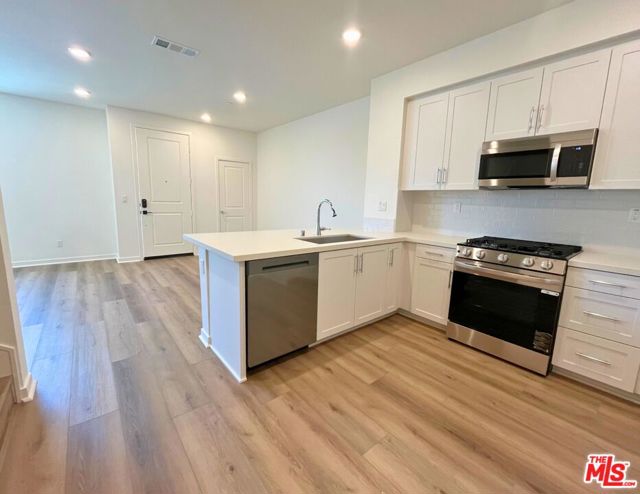 Photo of 1842 W Merced Av