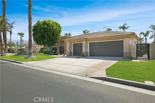 Property photo of 44397 Mesquite DR